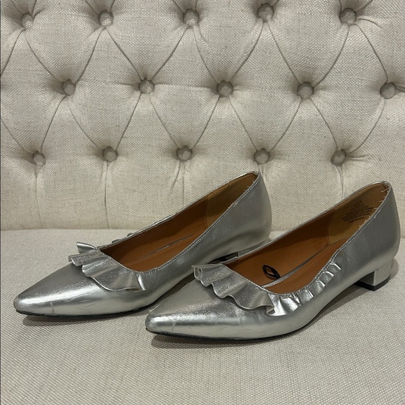 H&M Silver Ruffle Women's Shoes - Picture 2 of 10